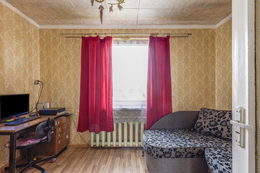 Parduodamas namas Kaštonų g., Agluonų k., Akmenės r. sav., 156.08 m2 ploto, 2 aukštai 23