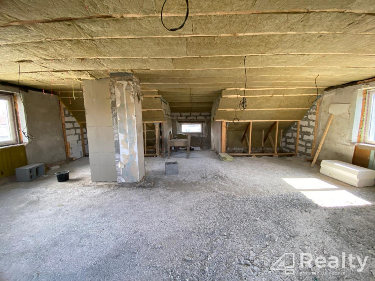 Parduodamas namas M. K. Čiurlionio g., Kalvarijos m., Kalvarijos sav., 208.99 m² ploto 4 kambariai 24