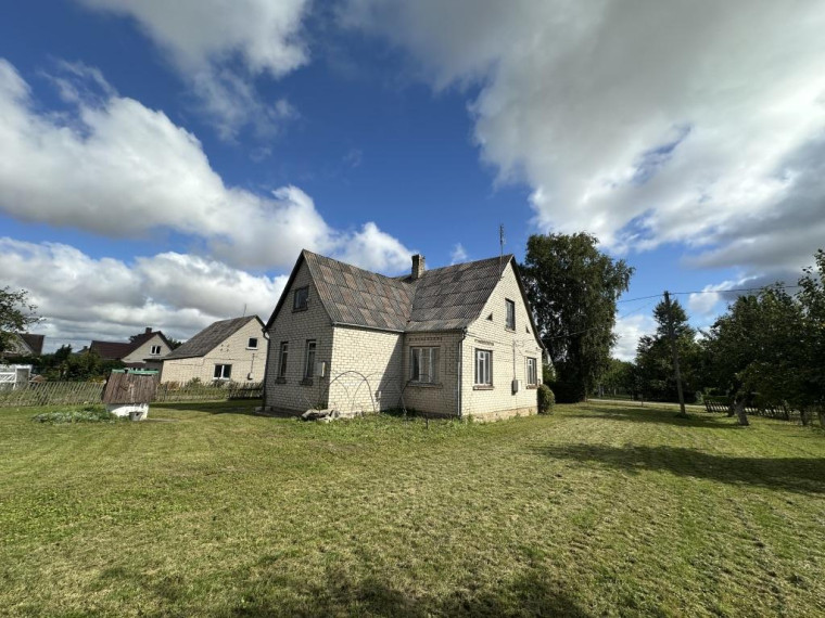 Parduodamas namas Alyvų g., Žibulių k., Raseinių r. sav., 94.29 m² ploto 3 kambariai 6