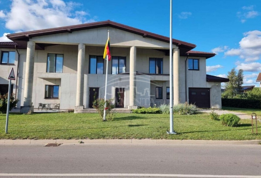 Parduodamas namas Mazūriškių k., Klaipėdos r. sav., 250 m2 ploto, 2 aukštai 10