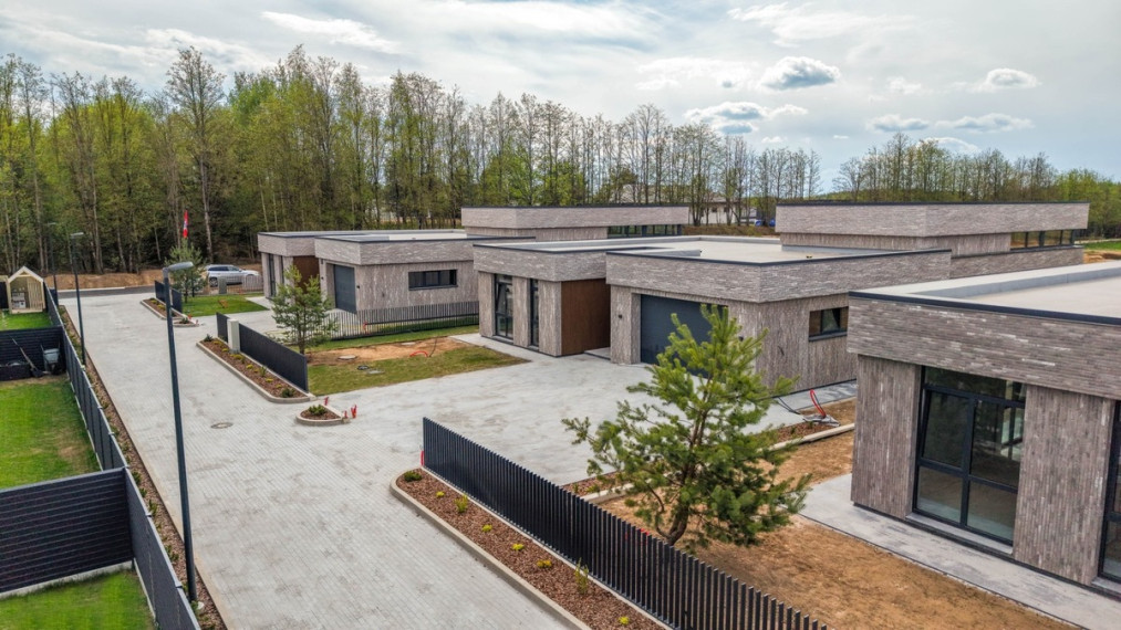 Parduodamas namas Astrų g., Lindiniškių k., Vilniaus r. sav., 216 m2 ploto, 1 aukštai 29