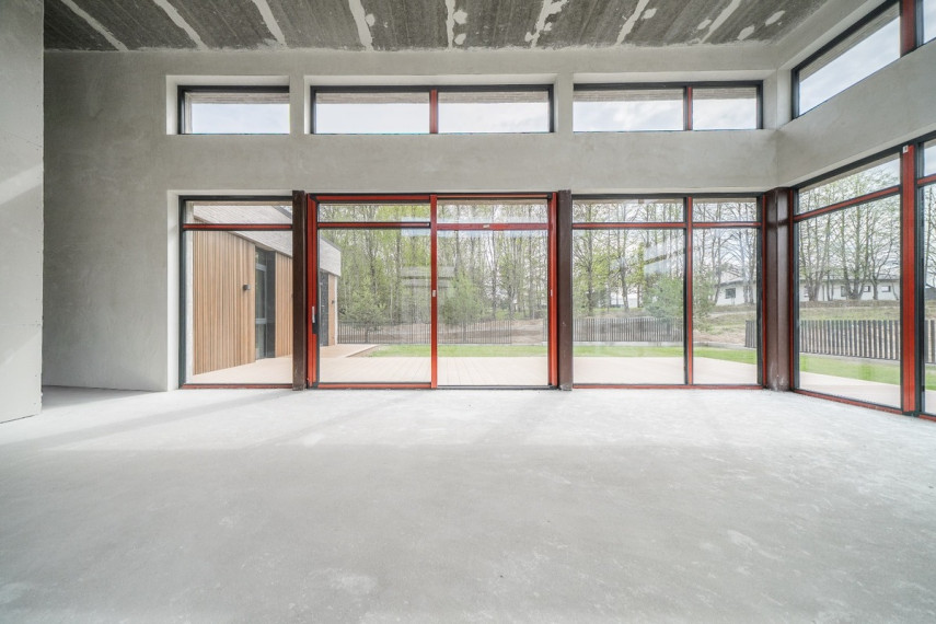 Parduodamas namas Astrų g., Lindiniškių k., Vilniaus r. sav., 216 m2 ploto, 1 aukštai 33