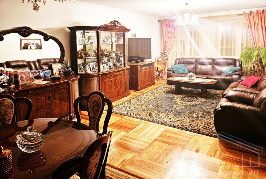 Parduodamas namas Klaipėdos m., Klaipėdos m. sav., 350 m2 ploto, 2 aukštai 1