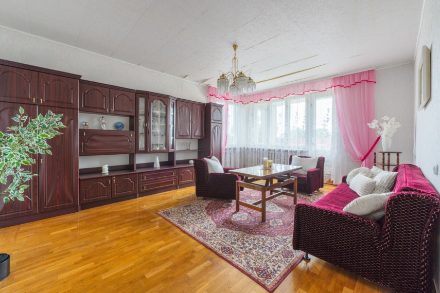 Parduodamas namas Liepojos g., Mažojo kaimelio, Klaipėdos m., Klaipėdos m. sav., 321.62 m2 ploto, 3 aukštai 30