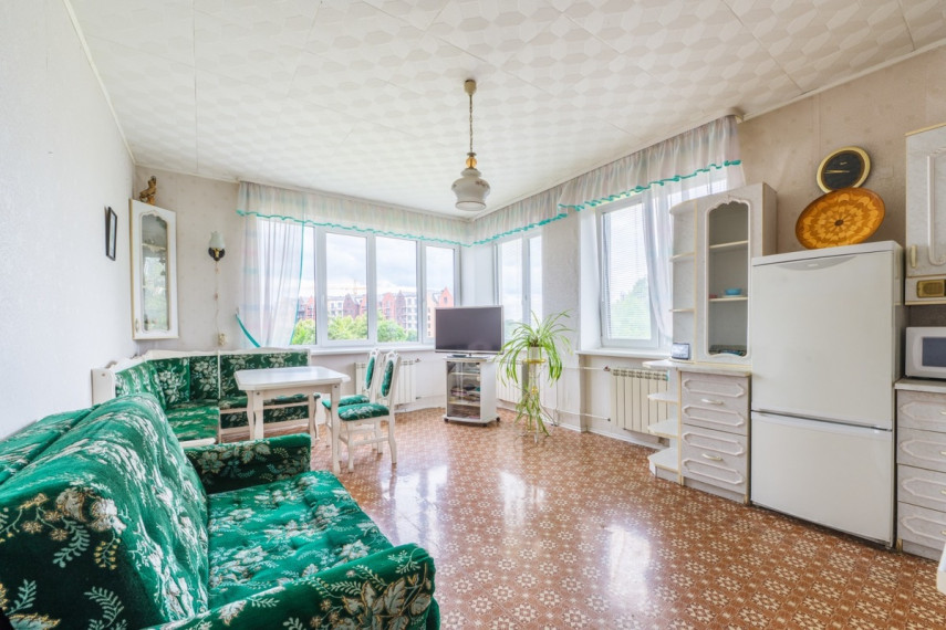 Parduodamas namas Liepojos g., Mažojo kaimelio, Klaipėdos m., Klaipėdos m. sav., 321.62 m2 ploto, 3 aukštai 42