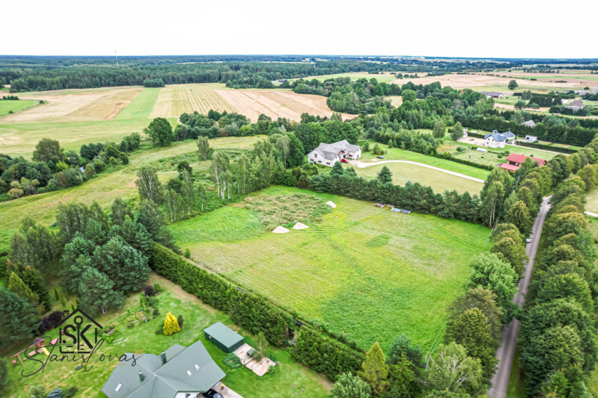 PARDUODAMI NAMŲ VALDOS ŽEMĖS SKLYPAI ŠILUTĖS RAJONE, MACIKŲ K., H.ZUDERMANO G. 26