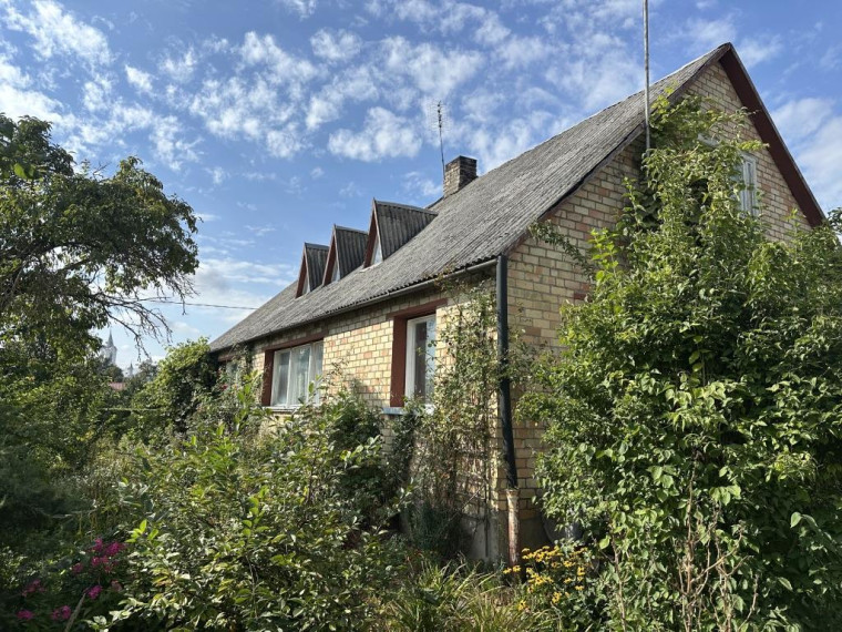Parduodamas namas Baisogalos mstl., Radviliškio r. sav., 214.01 m² ploto 10 kambarių 2