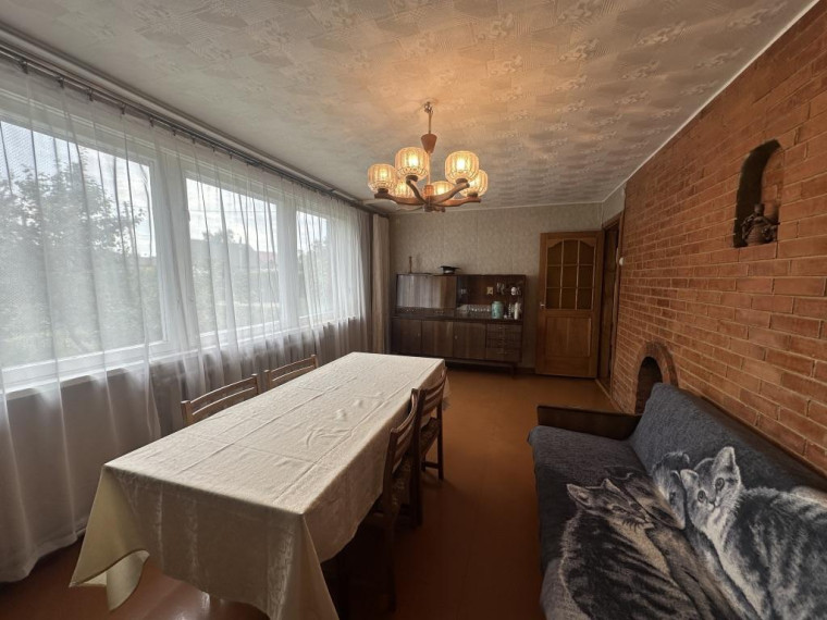 Parduodamas namas Baisogalos mstl., Radviliškio r. sav., 214.01 m² ploto 10 kambarių 16