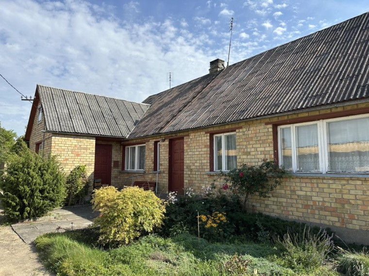 Parduodamas namas Baisogalos mstl., Radviliškio r. sav., 214.01 m² ploto 10 kambarių 5