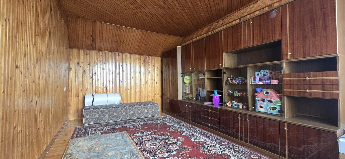 PARDUODAMAS IŠSKIRTINIS NAMAS BILIŪNO G., KĖDAINIUOSE 8