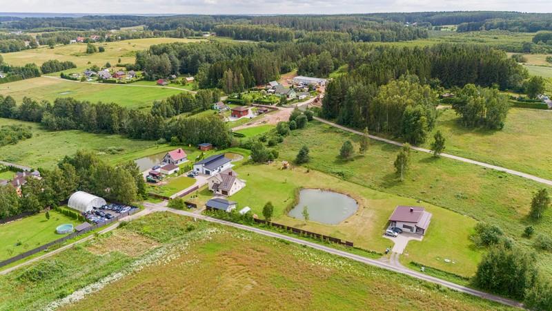 Parduodamas namas Medelyno g., Vėliučionių k., Vilniaus r. sav., 200.88 m² ploto 5 kambariai 20