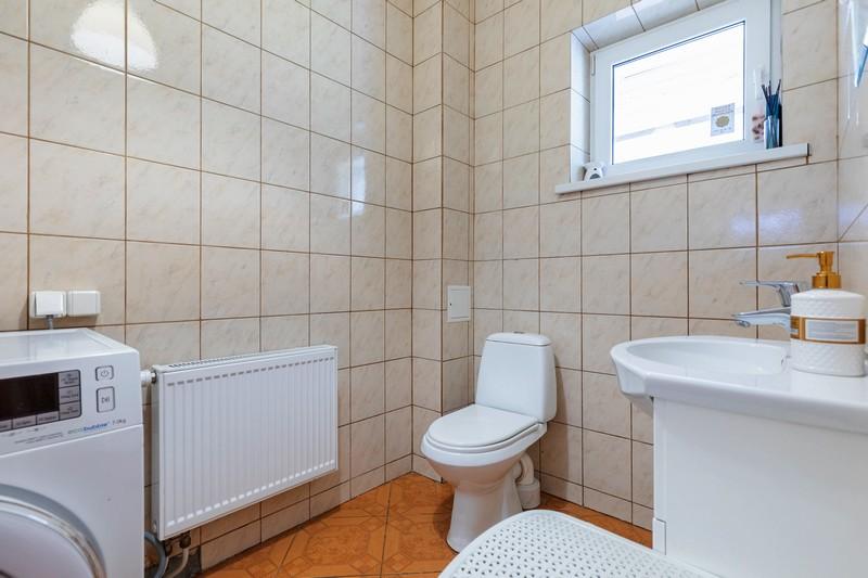 Parduodamas namas Medelyno g., Vėliučionių k., Vilniaus r. sav., 200.88 m² ploto 5 kambariai 7