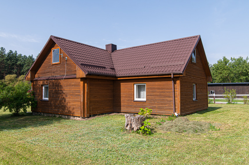 Parduodamas pilnai renovuotas namas Beržų g., Senosios Varėnos k., 56,42 kv.m ploto su sklypu 13.83 a 3