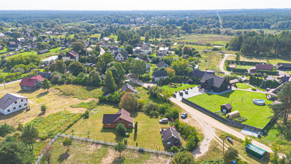 Parduodamas pilnai renovuotas namas Beržų g., Senosios Varėnos k., 56,42 kv.m ploto su sklypu 13.83 a 23