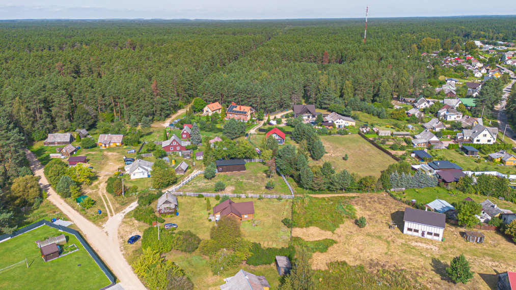 Parduodamas pilnai renovuotas namas Beržų g., Senosios Varėnos k., 56,42 kv.m ploto su sklypu 13.83 a 25