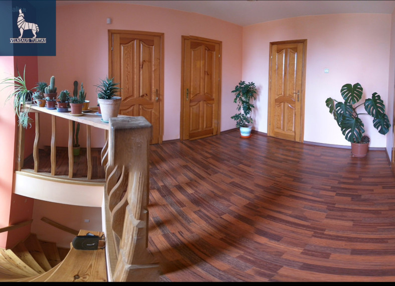 Parduodamas namas Jurbarko r. sav., Smalininkų k., Intako g., 298 m2 ploto, 2 aukštai 9