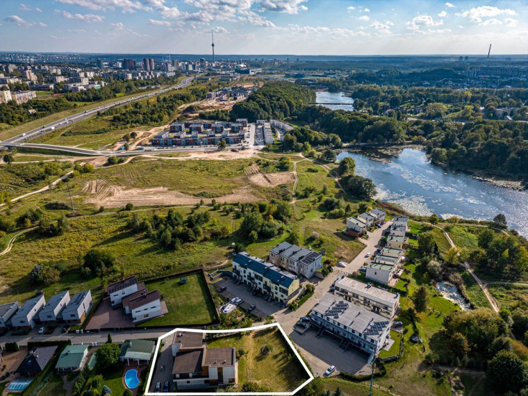 Parduodamas namas Skatulės g., Zujūnai, Vilniaus m., Vilniaus m. sav., 245.17 m2 ploto, 2 aukštai 1