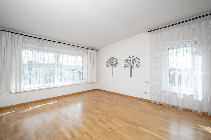Parduodamas namas Skatulės g., Zujūnai, Vilniaus m., Vilniaus m. sav., 245.17 m2 ploto, 2 aukštai 19