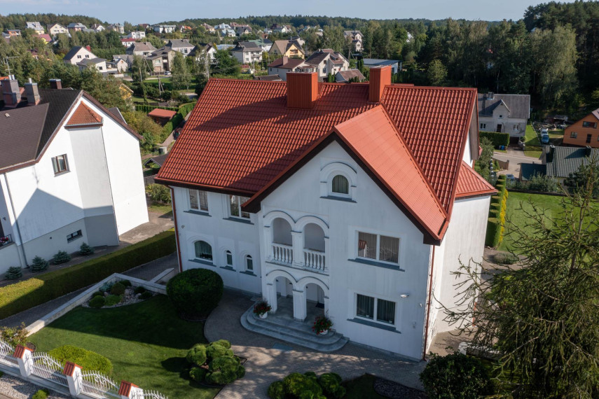 Parduodamas namas Turistų g., Likiškiai, Alytaus m., Alytaus m. sav., 396.00 m² ploto 6 kambariai 3