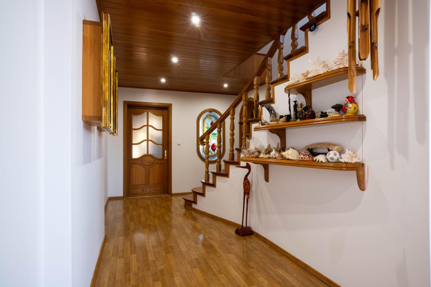 Parduodamas namas Turistų g., Likiškiai, Alytaus m., Alytaus m. sav., 396.00 m² ploto 6 kambariai 9