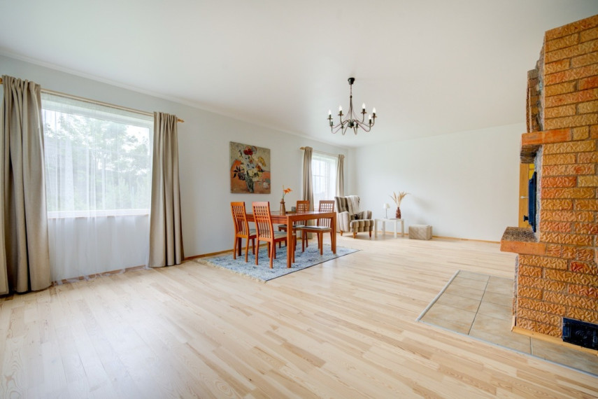 Parduodamas namas Meškučių k., Varėnos r. sav., 198.99 m2 ploto, 2 aukštai 4