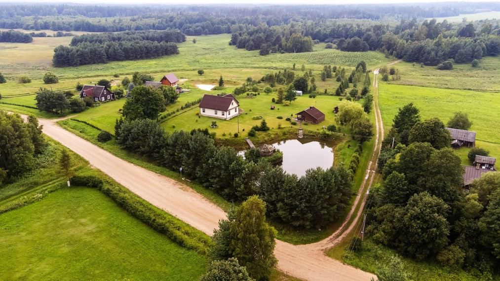 Parduodamas namas Meškučių k., Varėnos r. sav., 198.99 m2 ploto, 2 aukštai 32