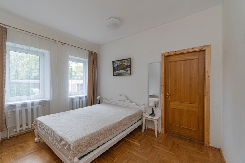 Parduodamas namas Saulės g., Žaliakalnis, Kauno m., Kauno m. sav., 791.29 m2 ploto, 3 aukštai 14