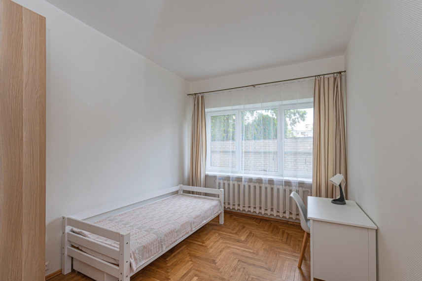 Parduodamas namas Saulės g., Žaliakalnis, Kauno m., Kauno m. sav., 791.29 m2 ploto, 3 aukštai 17