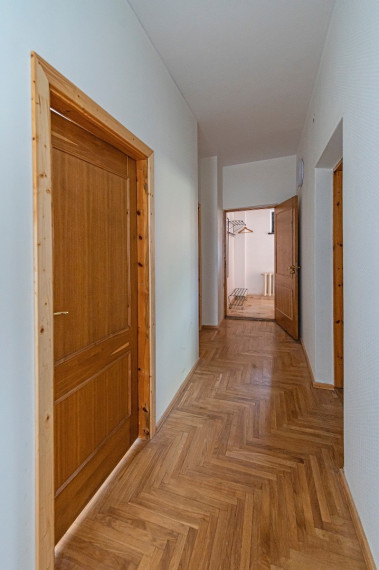 Parduodamas namas Saulės g., Žaliakalnis, Kauno m., Kauno m. sav., 791.29 m2 ploto, 3 aukštai 28