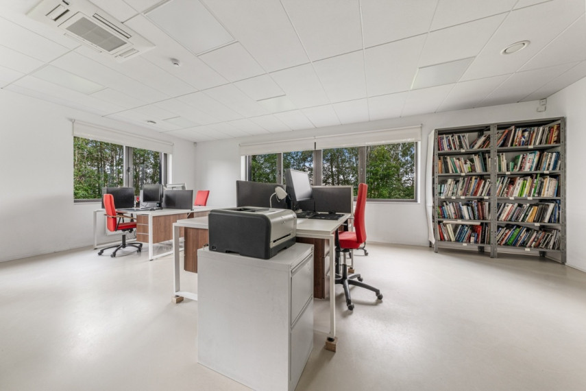 Parduodamos administracinės, gamybinės, kitos paskirties, paslaugų, prekybos, sandėliavimo patalpos Medikiškių g., Kalino k., Vilniaus r. sav., 612.36 m2 ploto 20