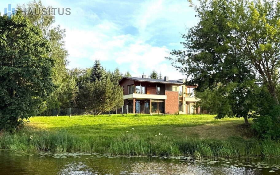 Parduodamas namas Pajuostės pl., Panevėžyje, 234.93 kv.m ploto, 2 aukštai 51