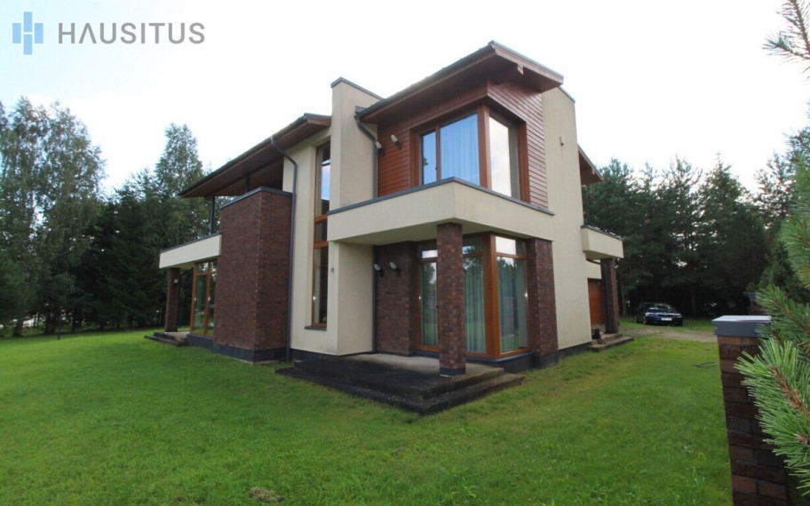 Parduodamas namas Pajuostės pl., Panevėžyje, 234.93 kv.m ploto, 2 aukštai 3