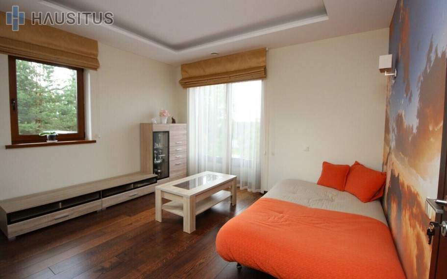 Parduodamas namas Pajuostės pl., Panevėžyje, 234.93 kv.m ploto, 2 aukštai 32