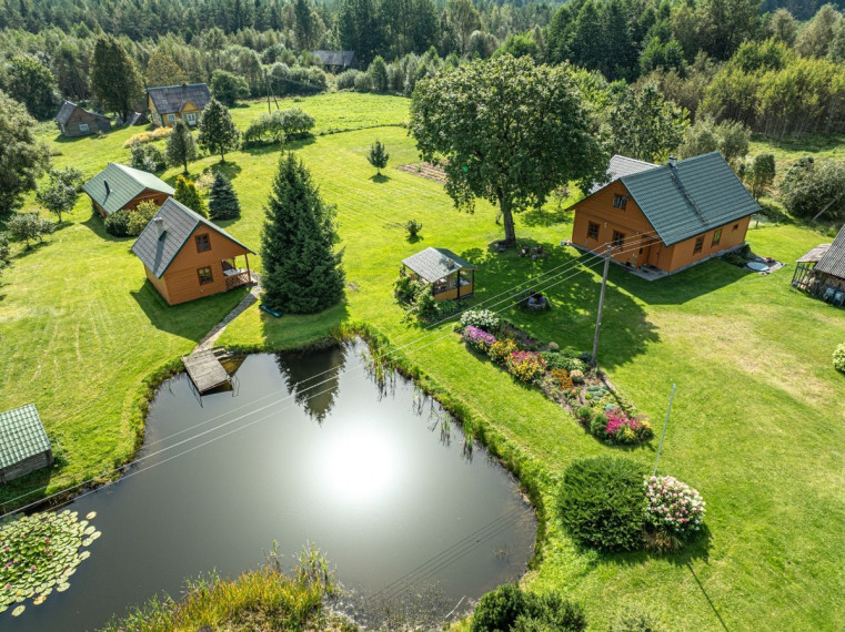 Parduodamas namas Ažubalio k., Švenčionių r. sav., 315 m2 ploto, 2 aukštai 2