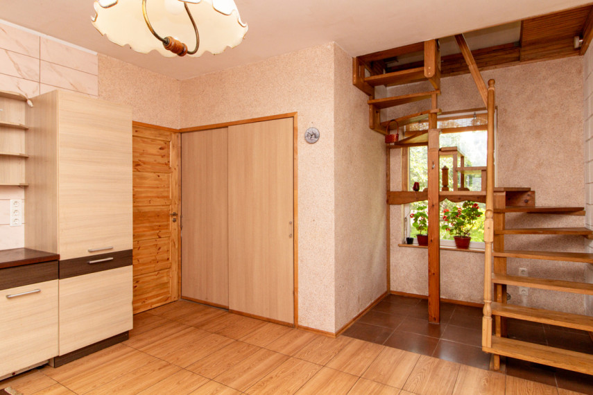 Parduodamas namas Kęstučio g., Viduklės mstl., Raseinių r. sav., 152.86 m2 ploto, 1 aukštai 9