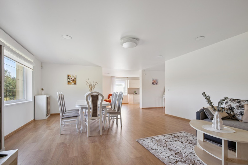 Parduodamas namas Plačioji g., Žodiškių k., Vilniaus r. sav., 198 m2 ploto, 2 aukštai 4