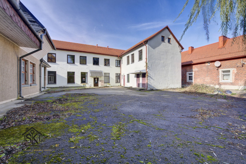 PARDUODAMI DU PASTATAI, KURIUOSE GALIMA ĮRENGTI BUTUS IR PATALPAS M. JANKAUS G. 4, ŠILUTĖJE 34