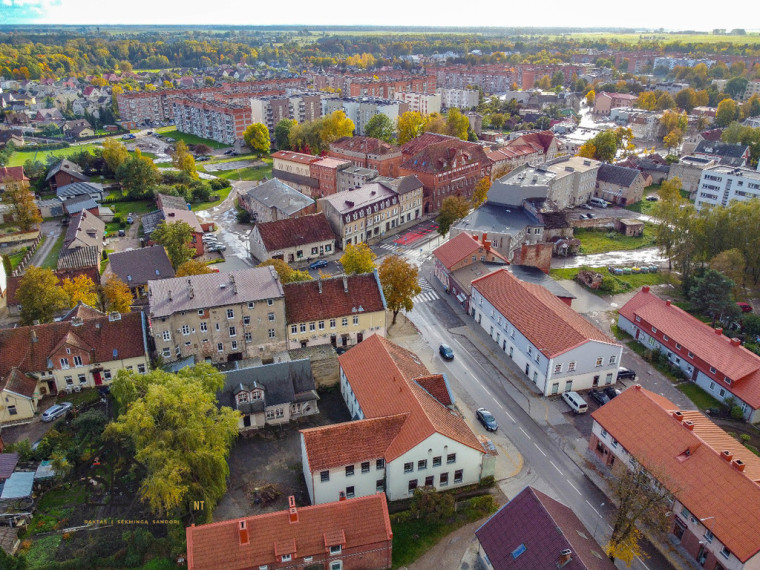 PARDUODAMI DU PASTATAI, KURIUOSE GALIMA ĮRENGTI BUTUS IR PATALPAS M. JANKAUS G. 4, ŠILUTĖJE 30
