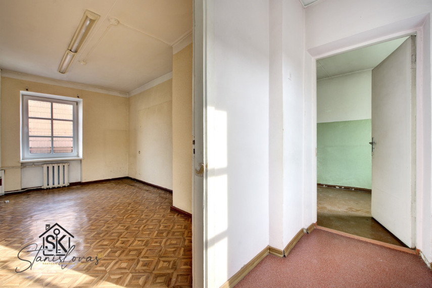 PARDUODAMI DU PASTATAI, KURIUOSE GALIMA ĮRENGTI BUTUS IR PATALPAS M. JANKAUS G. 4, ŠILUTĖJE 51