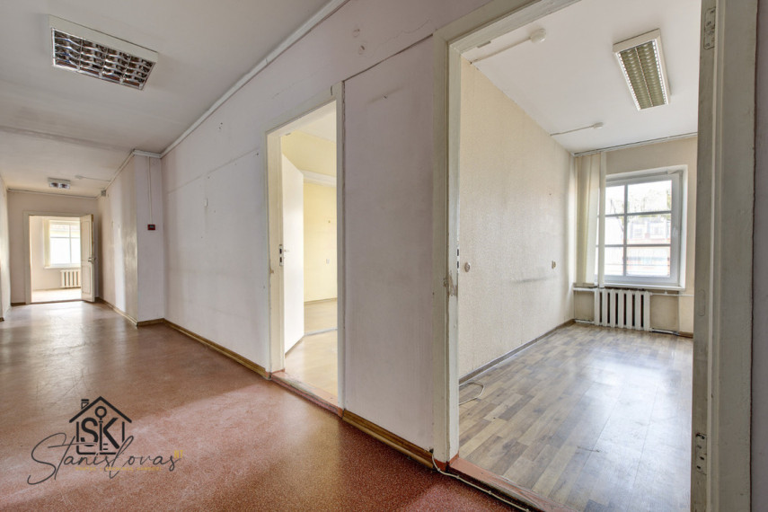 PARDUODAMI DU PASTATAI, KURIUOSE GALIMA ĮRENGTI BUTUS IR PATALPAS M. JANKAUS G. 4, ŠILUTĖJE 59