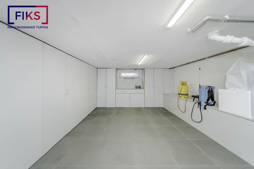 Parduodamas namas Kerupės g., Zapyškio mstl., Kauno r. sav., 324.88 m² ploto 4 kambariai 45
