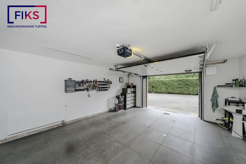 Parduodamas namas Kerupės g., Zapyškio mstl., Kauno r. sav., 324.88 m² ploto 4 kambariai 46
