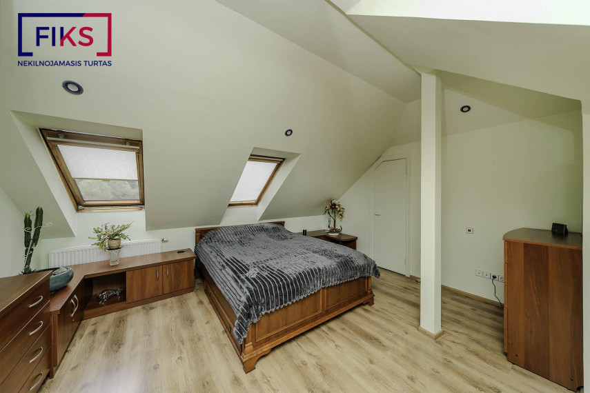 Parduodamas namas Kerupės g., Zapyškio mstl., Kauno r. sav., 324.88 m² ploto 4 kambariai 16