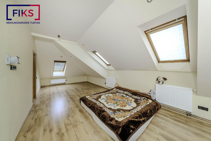 Parduodamas namas Kerupės g., Zapyškio mstl., Kauno r. sav., 324.88 m² ploto 4 kambariai 20