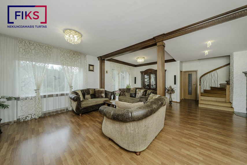 Parduodamas namas Kerupės g., Zapyškio mstl., Kauno r. sav., 324.88 m² ploto 4 kambariai 7