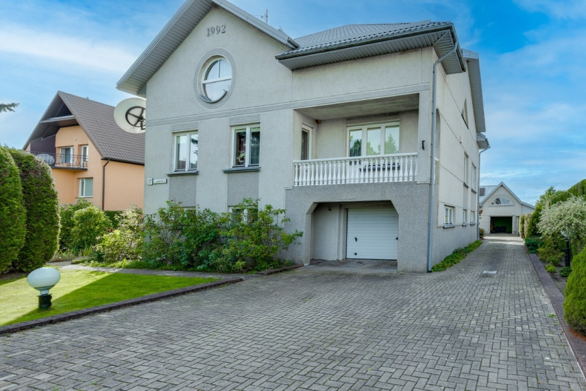 Parduodamas namas S. Nėries g., Mažeikių m., Mažeikių r. sav., 364.06 m2 ploto, 2 aukštai 3