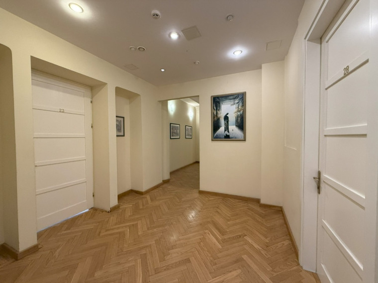 Nuomojamos administracinės, kitos paskirties, paslaugų, prekybos patalpos Rotušės a., Senamiestis, Kauno m., Kauno m. sav., 220.36 m2 ploto 9