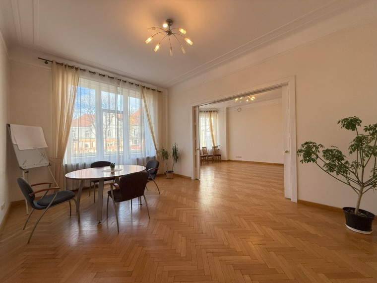 Nuomojamos administracinės, kitos paskirties, paslaugų, prekybos patalpos Rotušės a., Senamiestis, Kauno m., Kauno m. sav., 220.36 m2 ploto 13