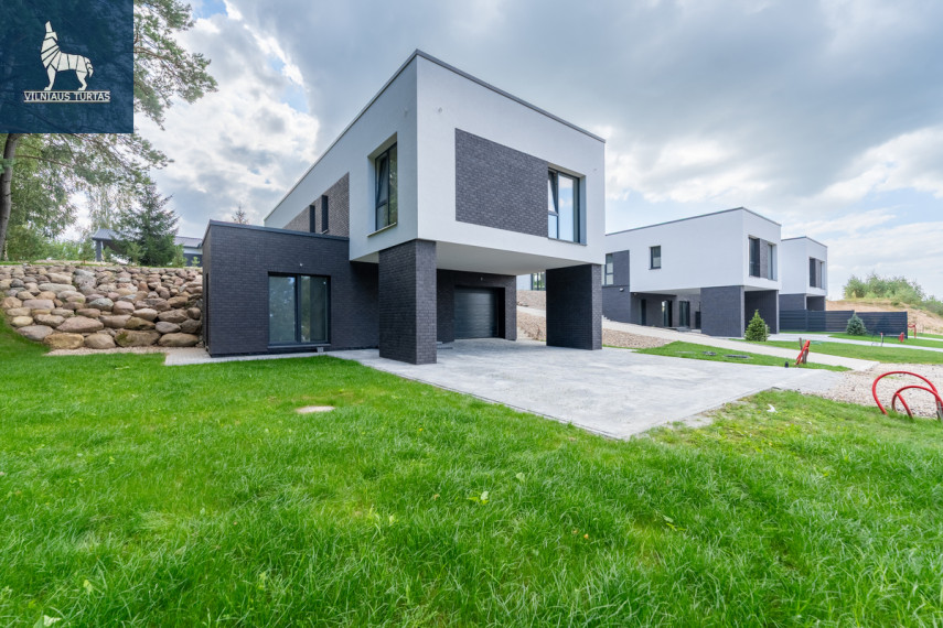 Parduodamas namas Jazminų g., Bajorų k., Vilniaus r. sav., 181 m2 ploto, 1 aukštai 3