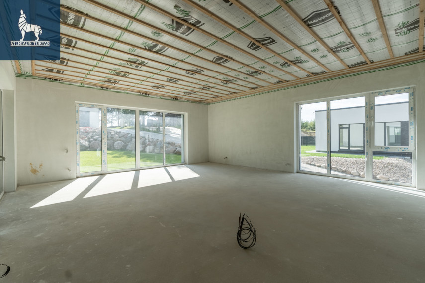 Parduodamas namas Jazminų g., Bajorų k., Vilniaus r. sav., 181 m2 ploto, 1 aukštai 6